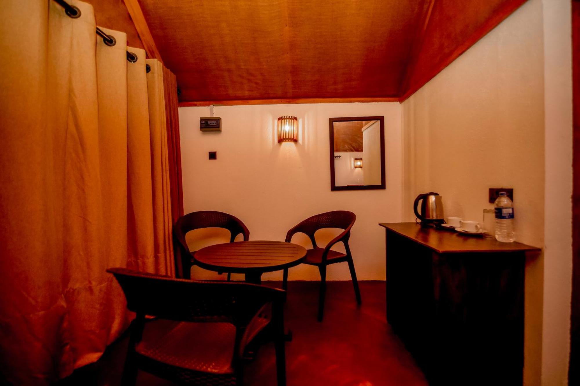 דניאיאה The Rainforest Hideaway מראה חיצוני תמונה